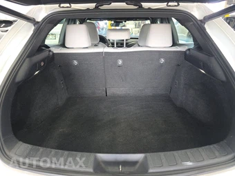 2019 Lexus UX 200 - miniatura 16