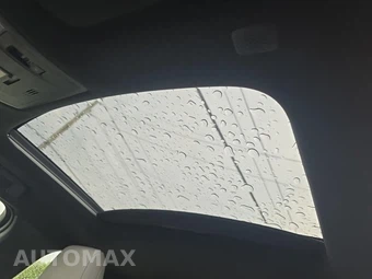 2019 Lexus UX 200 – miniatura 17