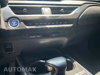 2019 Lexus UX 250h - miniatura 20