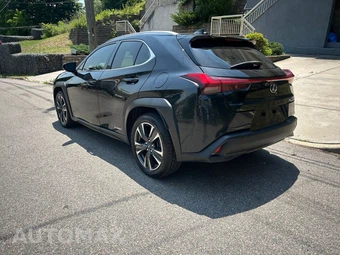 2019 Lexus UX 250h - miniatura 5