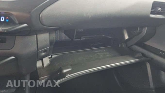 2019 Lexus UX 250h – miniatura 26