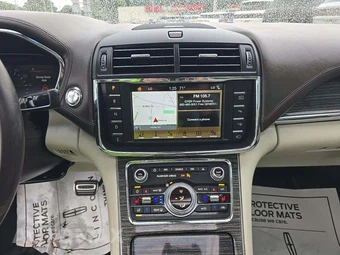 2019 Lincoln Continental Black Label – miniatura 7
