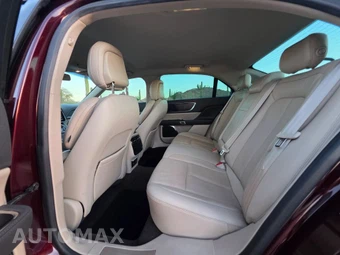 2019 Lincoln Continental Select - miniatura 12
