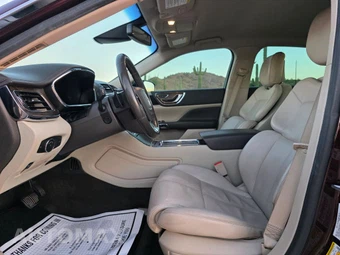 2019 Lincoln Continental Select - miniatura 9