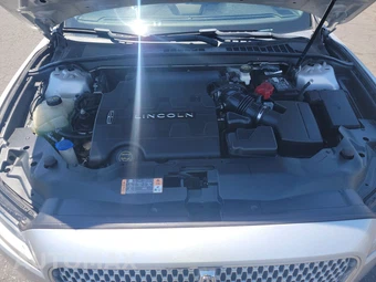 2019 Lincoln Continental Standard – miniatura 16
