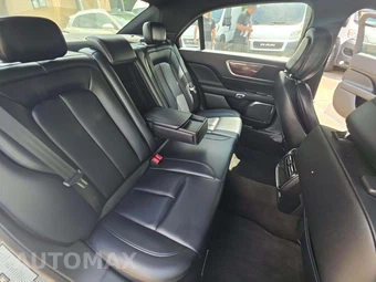 2019 Lincoln Continental Standard – miniatura 13