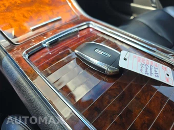2019 Lincoln Continental Standard – miniatura 5