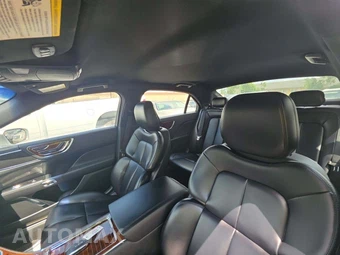 2019 Lincoln Continental Standard – miniatura 8