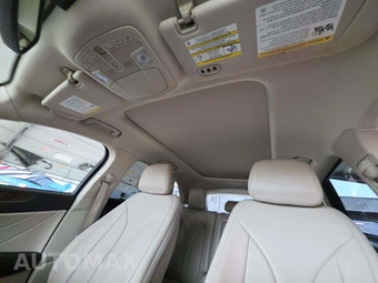 2019 Lincoln MKC Reserve – miniatura 11