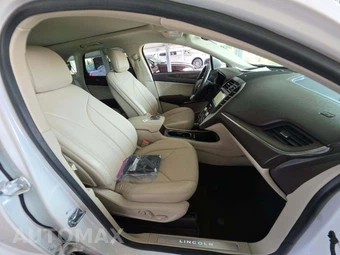 2019 Lincoln MKC Reserve – miniatura 18