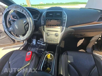 2019 Lincoln MKC Reserve – miniatura 19