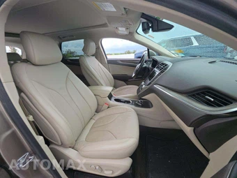 2019 Lincoln MKC Reserve – miniatura 18
