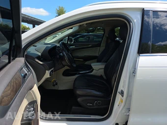 2019 Lincoln MKC Reserve – miniatura 7