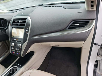 2019 Lincoln MKC Reserve – miniatura 16