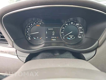 2019 Lincoln MKC Reserve – miniatura 6