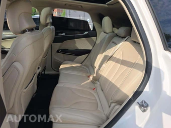 2019 Lincoln MKC Reserve – miniatura 10