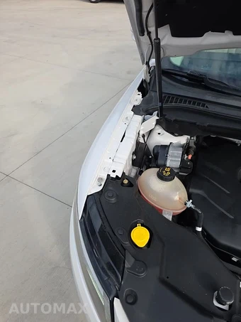 2019 Lincoln MKC Reserve – miniatura 19