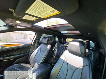 2019 Lincoln MKC Reserve – miniatura 11