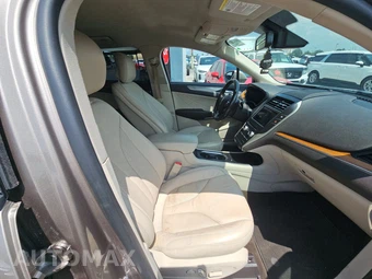 2019 Lincoln MKC Select – miniatura 8