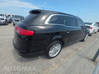 2019 Lincoln MKT Reserve - miniatura 4