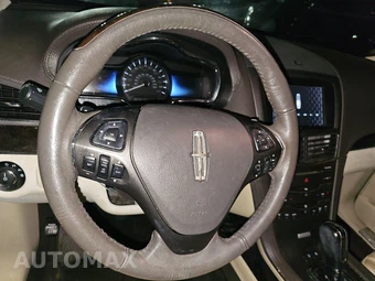 2019 Lincoln MKT Reserve - miniatura 10
