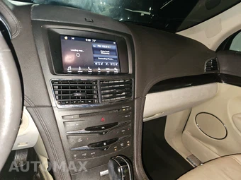 2019 Lincoln MKT Reserve - miniatura 11