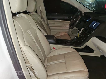 2019 Lincoln MKT Reserve - miniatura 8