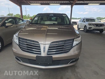 2019 Lincoln MKT Reserve – miniatura 2