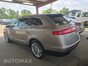2019 Lincoln MKT Reserve – miniatura 6