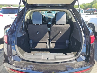 2019 Lincoln MKT Reserve – miniatura 17