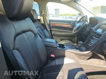 2019 Lincoln MKT Reserve – miniatura 8