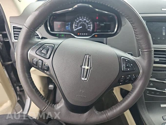 2019 Lincoln MKT Reserve - miniatura 10