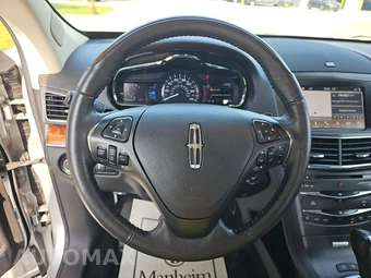 2019 Lincoln MKT Reserve – miniatura 10