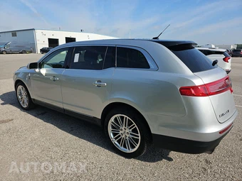 2019 Lincoln MKT Reserve – miniatura 6