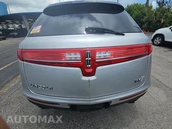 2019 Lincoln MKT Reserve – miniatura 5