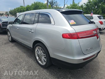 2019 Lincoln MKT Reserve – miniatura 6
