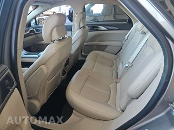 2019 Lincoln MKZ Reserve II - miniatura 13