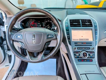 2019 Lincoln MKZ Reserve II - miniatura 14