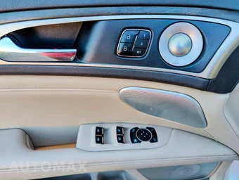 2019 Lincoln MKZ Reserve II - miniatura 24