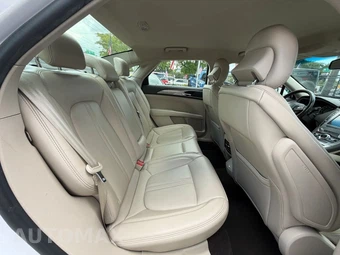 2019 Lincoln MKZ Standard - miniatura 19