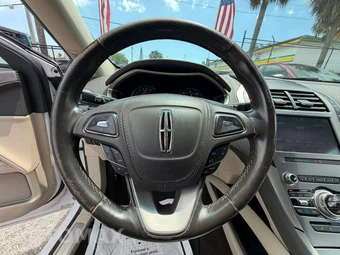 2019 Lincoln MKZ Standard - miniatura 30