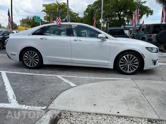 2019 Lincoln MKZ Standard - miniatura 7
