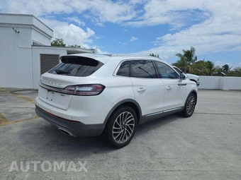 2019 Lincoln Nautilus Reserve - miniatura 3