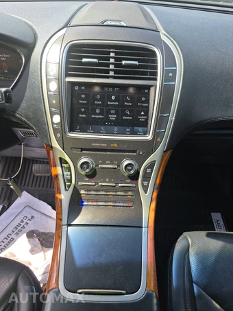 2019 Lincoln Nautilus Reserve – miniatura 11