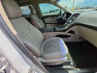 2019 Lincoln Nautilus Reserve – miniatura 8