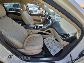 2019 Lincoln Nautilus Reserve - miniatura 15