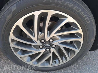 2019 Lincoln Nautilus Reserve - miniatura 25