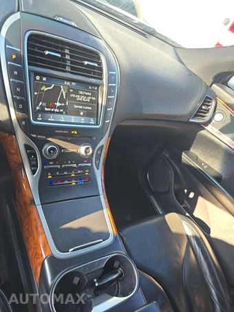 2019 Lincoln Nautilus Reserve – miniatura 10