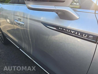 2019 Lincoln Nautilus Reserve – miniatura 21