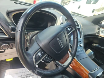 2019 Lincoln Nautilus Reserve – miniatura 10